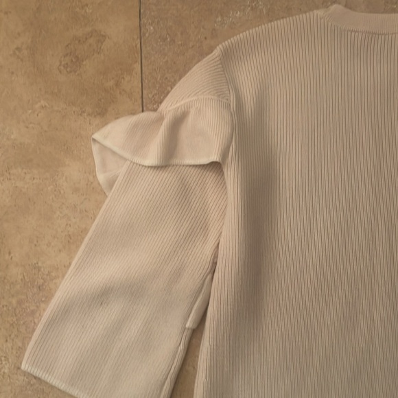 Tory Burch Ashley Ruffled Bell Sleeves Pullover Cream Sweater Size XS - Picture 11 of 13